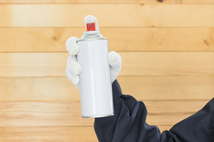 Confira se a Tinta Spray é Adequada para o Material que Você Deseja Pintar