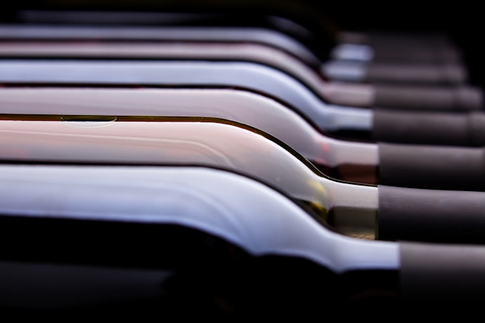 Para Confirmar a Quantidade de Vinho na Garrafa, Verifique o Volume