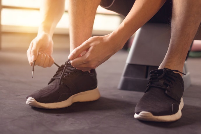 Tênis para Crossfit com Cadarço ou Velcro? Escolha o Mais Prático para Você
