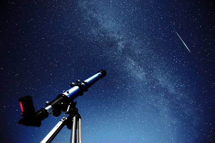 Para Fazer Astrofotografia, Prefira Modelos Compatíveis com Adaptadores para Câmera