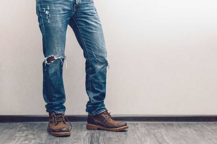 Estonada, Lisa ou Rasgada? Considere o Estilo da Calça Jeans