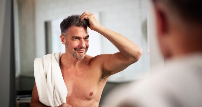 Para Saúde do Cabelo e Barba, Escolha Polivitamínicos com Biotina e Silício
