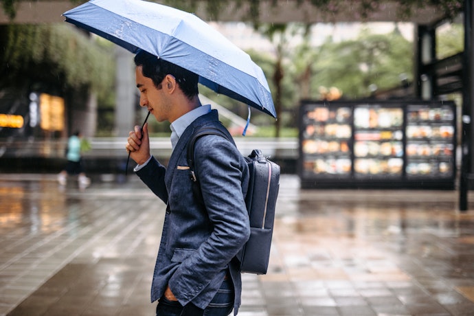 Guarda-Chuva Envergando com o Vento? Prefira Aqueles com Mais de 10 Varetas