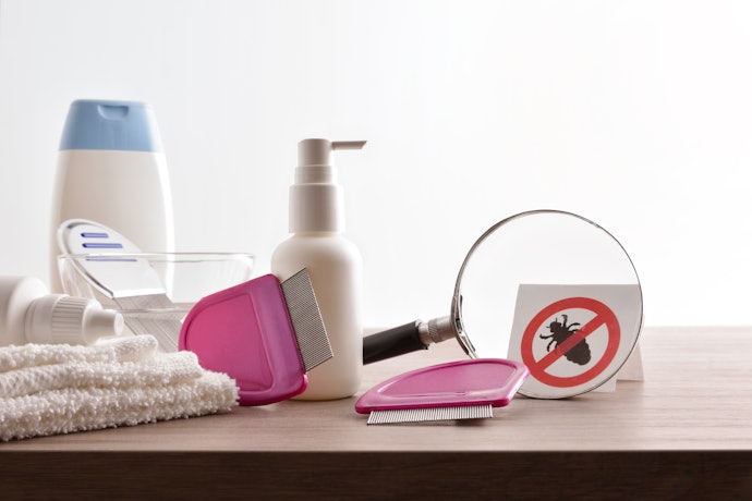 Em Casos Recorrentes, Prefira Shampoos para Piolhos que Eliminam Lêndeas