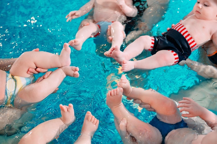 Para Mais Versatilidade, Prefira Fraldas que Podem Ser Usadas no Dia a Dia e Piscina