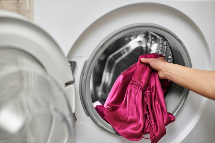 Para Limpar sem Desgastar Seda, Lã ou Renda, Escolha um Sabão Líquido para Roupas Delicadas