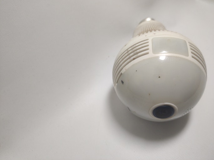 Para uma Visão Ampla do Ambiente, Escolha Câmeras Espiãs com Visão 360º