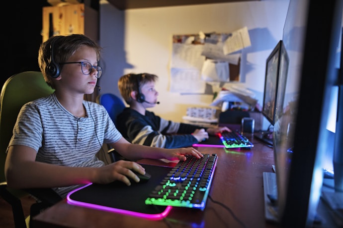 Para Jogar em Ambientes Escuros, Prefira Teclados Gamers Baratos com LEDs