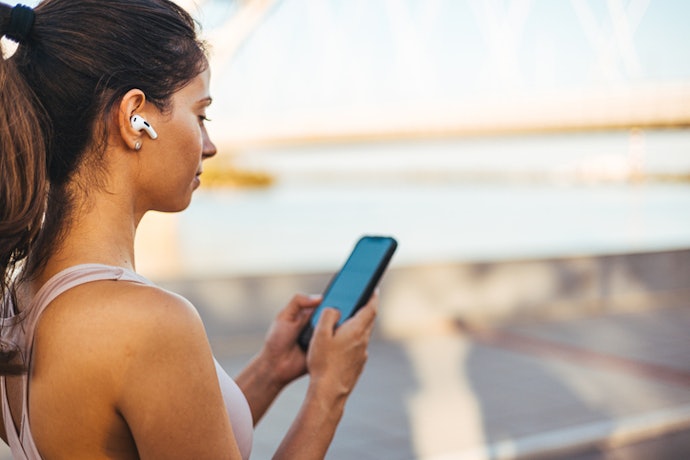 Para Proteger Contra Água e Suor, Prefira Earbuds com Resistência Mínima IPX5