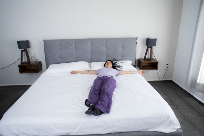 Se o Colchão For Muito Firme, Prefira uma Cama Box Queen com Pillow Top