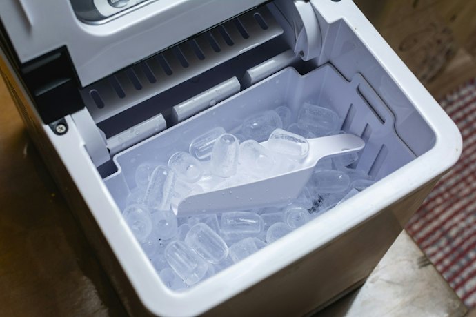 Para Maior Conveniência, Opte por Máquina de Gelo com Acessórios e Funções Extras, como Sensor