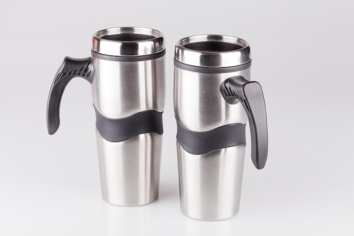 Para Cervejas e Bebidas Geladas, Prefira Canecas Térmicas com 400 ml ou Mais