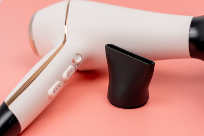 Para Usar em Diferentes Tipos de Cabelo, Prefira Mais Ajustes de Temperatura e Velocidade