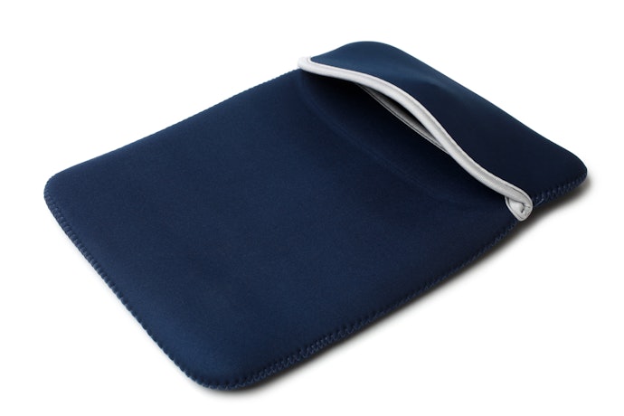 Prefira Capas para MacBook de Materiais Resistentes e Impermeáveis