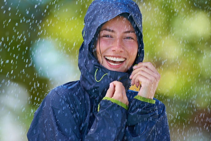 Ajustes na Capa de Chuva para Motoqueiro Feminina Garantem Mais Proteção