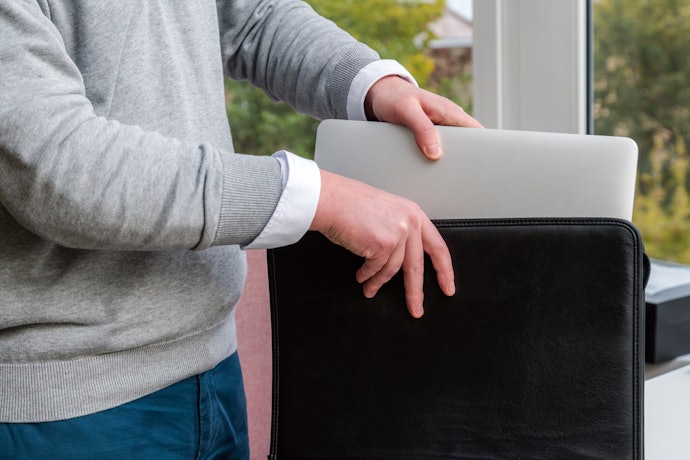 Prefira Cases para Notebook com Fechamento em Zíper e Abertura Grande