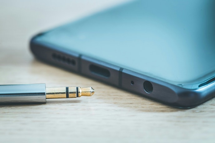 Entre Conector P2 ou USB-C, Escolha o Fone de Ouvido com Fio Compatível com Seu Dispositivo