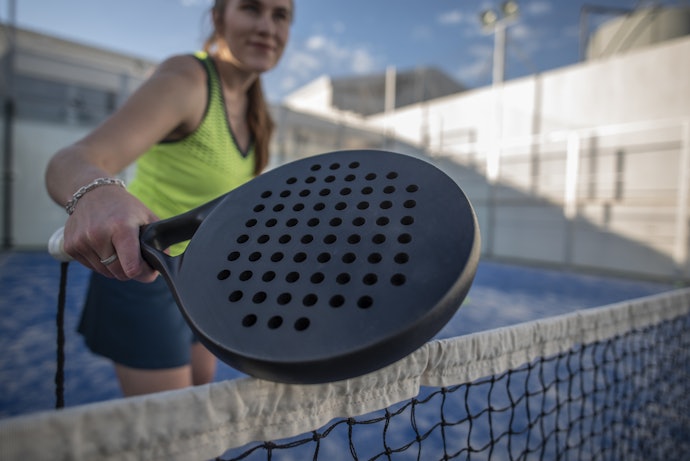 Fibra de Vidro ou de Carbono? Avalie os Materiais de Fabricação da Raquete de Padel