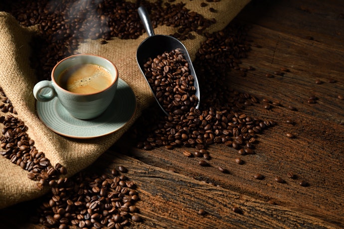 Xícaras de Café Pretas e Brancas São mais Clássicas