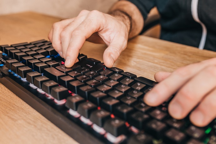 Observe o Material e a Vida Útil de Cliques para Cada Teclado Gamer Razer