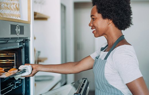 Para uma Estética Moderna e Limpa, Escolha um Forno Fischer da Cor Prata
