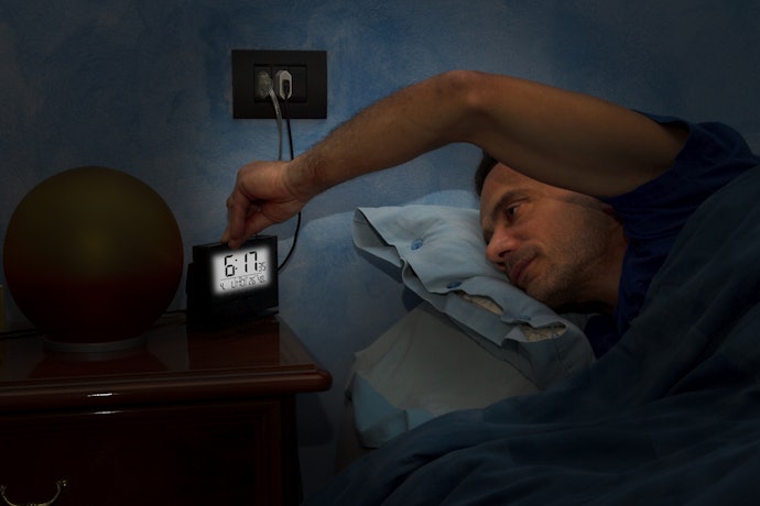 Os Melhores Despertadores Digitais Oferecem Recursos Extras para Mais Comodidade
