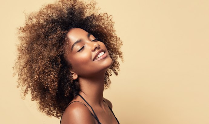 Se Você Está na Rotina Low Poo, Evite Pré-Shampoo com Sulfatos e Petrolatos