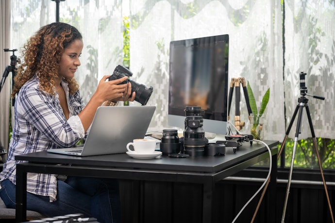 Livre-se dos Cabos, Transfira suas Fotos com uma Câmera com Wi-Fi ou Bluetooth