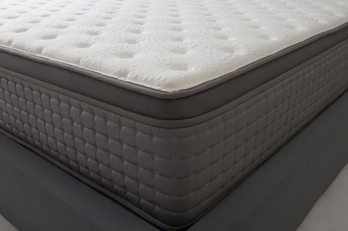 Para Mais Maciez, Opte por um Colchão de Solteiro com Pillow Top