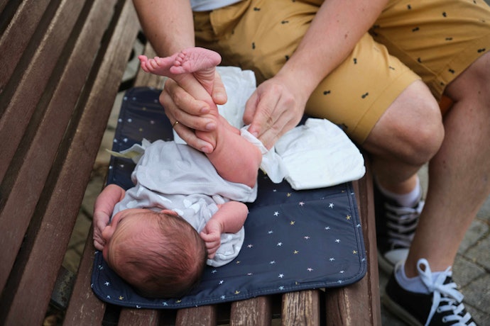Para Mais Higiene nas Trocas em Locais Públicos, Prefira Mochilas de Maternidade com Trocador