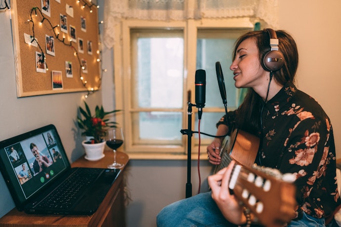 Uma Frequência Entre 80 e 15.000 Hz Capta Bem Diversos Timbres de Voz