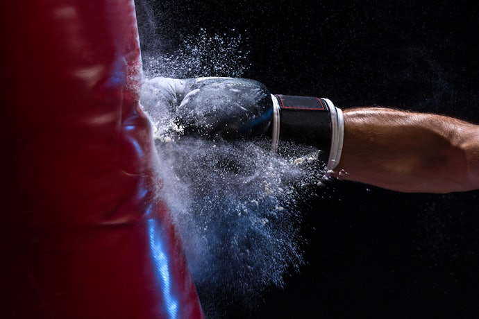 Opte por Luvas de Boxe com Costuras Reforçadas