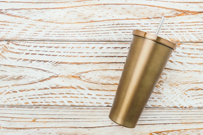 Prefira Copo Térmico de Inox para Maior Durabilidade
