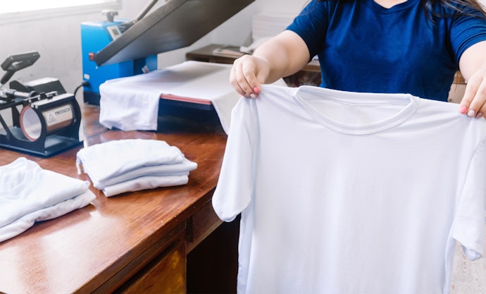 Para Objetos e Estampas Maiores, Considere Prensas Acima de 38 cm de Área de Útil
