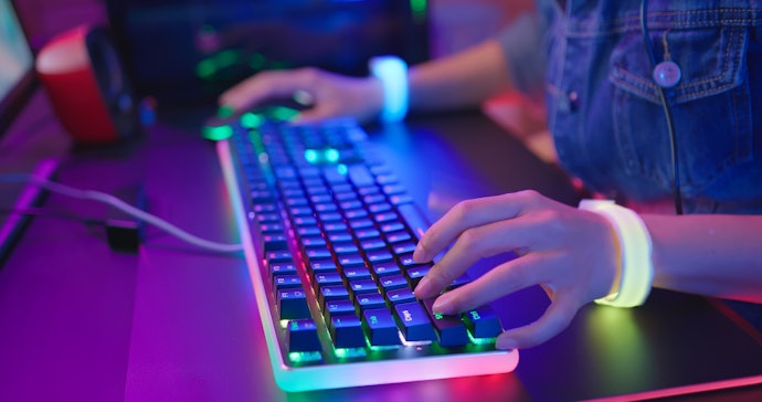 Confira o Tipo de Conexão do Teclado Redragon Escolhido