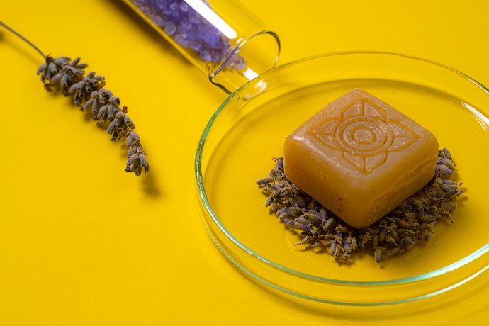 Sabonetes com Ativos como Aloe Vera, Óleos Vegetais e Outros Trazem Benefícios Extras