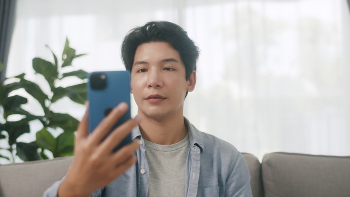 Para Manter Dados Corporativos Seguros, Prefira um Celular com Biometria Facial