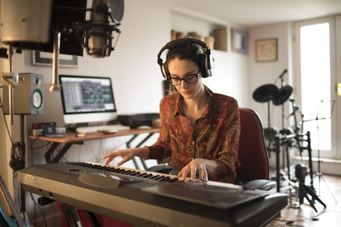 Vai Usar Aplicativos de Aprendizado? Prefira Modelos com Conexão USB-MIDI