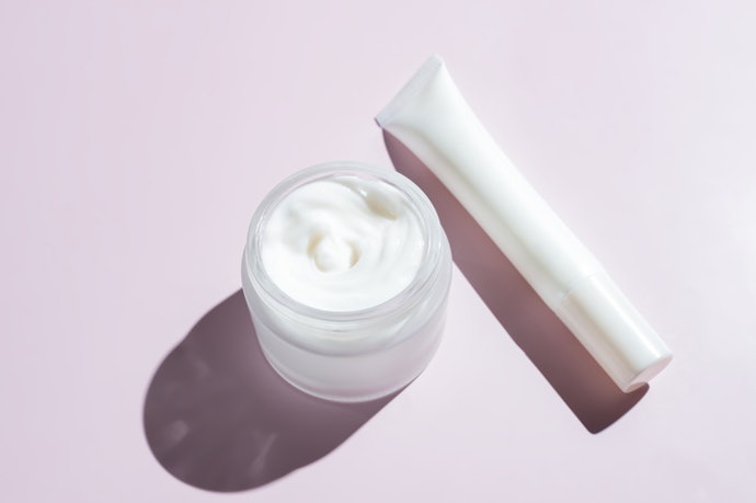 Para Testar um Novo Creme ou Usar de Forma Moderada, Prefira Embalagens Pequenas, como 15 g