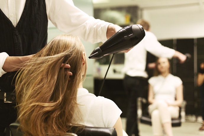 Vai Usar no Salão? Prefira um Secador de Cabelo com Cabo de 3 Metros ou Mais