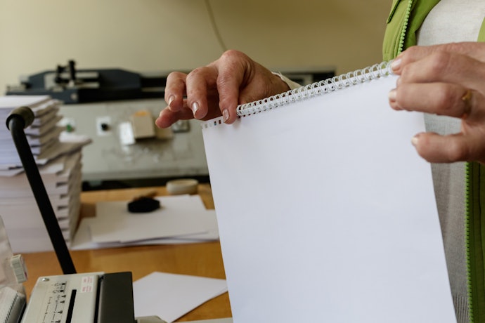 Prefira Encadernadoras que Realizam a Partir de 25 Furos por Vez