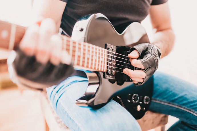 Se Quer uma Guitarra para Canhoto, Opte por Modelos com Essa Indicação