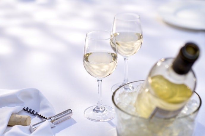 Para Consumir Gelado, de 6 a 8 °C, Escolha um Vinho Branco