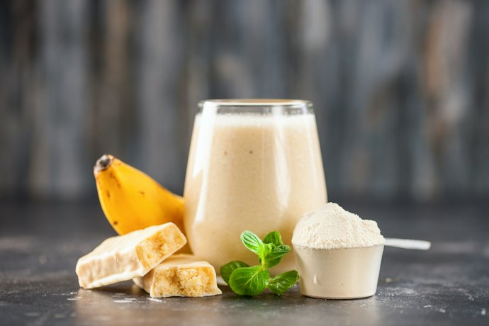 Para Usar em Receitas Variadas, Opte por Sabores Mais Suaves, como Baunilha ou Neutro