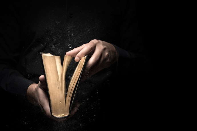 Obras de Grandes Nomes da Magia e Ocultismo Têm Mais Credibilidade