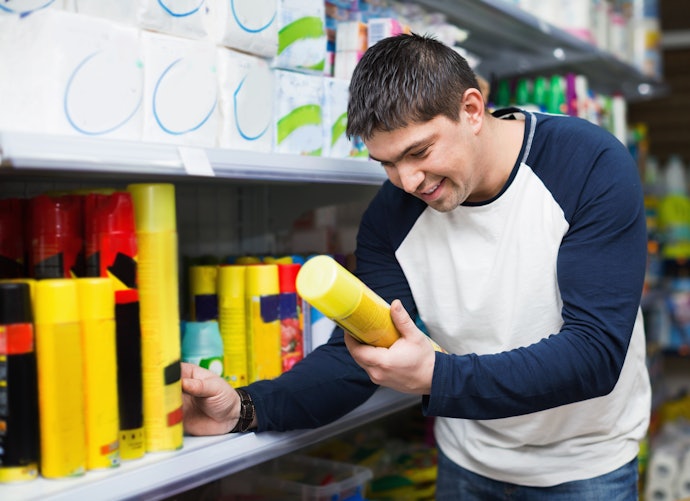 Fique de Olho no Conteúdo da Embalagem e no Peso Líquido. Os Sprays vão de 250 a 500 ml
