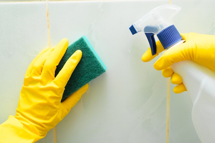 Se Quer Limpar os Azulejos sem Perder Tempo na Aplicação, Prefira Embalagens em Spray