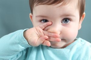 Ao Limpar a Cômoda, Evite Produtos com Cheiro Forte