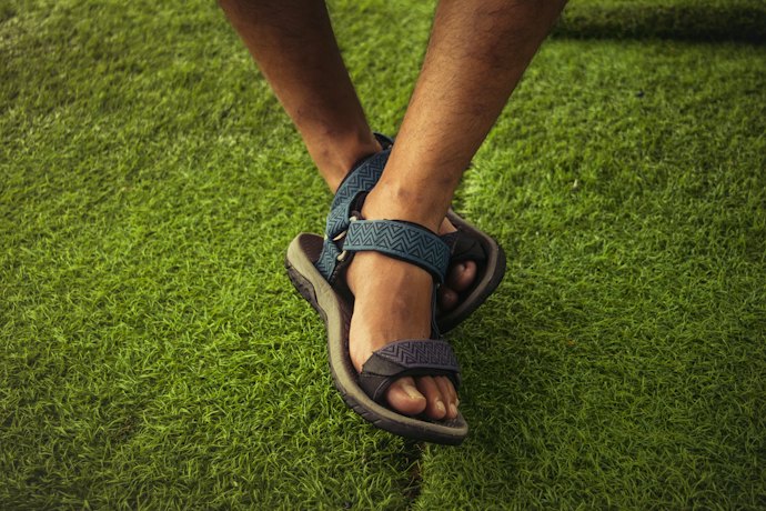 Sem Fecho, com Velcro ou com Fivela? Decida o Tipo de Fechamento