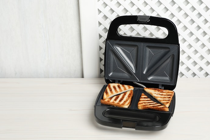 Confira a Potência da Sanduicheira Toaster